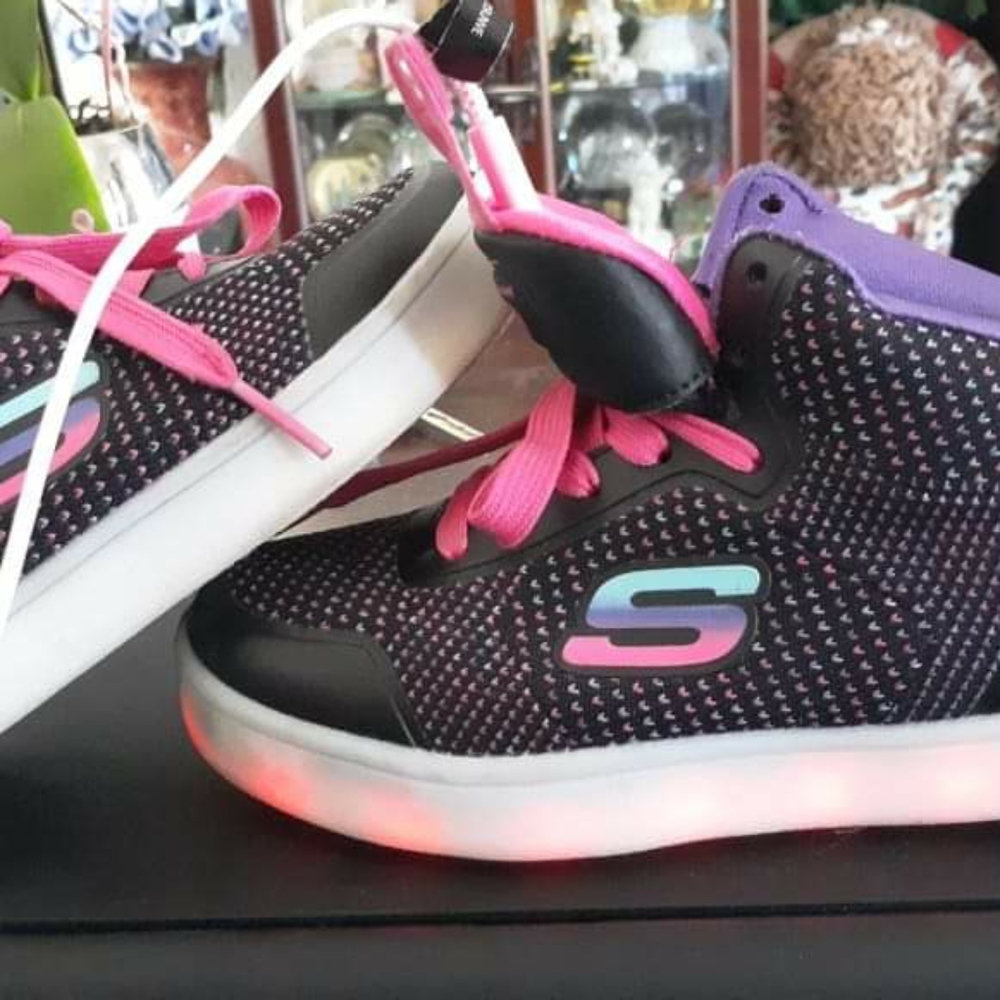 Sketchers size 12